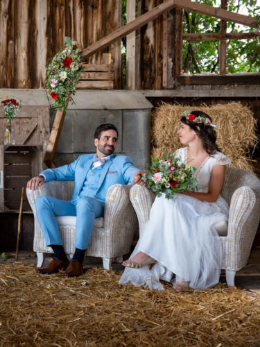 Arche fleurie champêtre et colorée aromatique fleuriste mariage