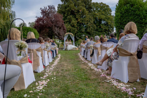 Décor de ceremonie laïque aromatique fleuriste mariage