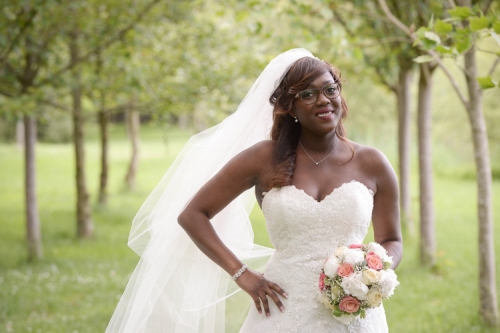 Bouquet de mariée blanc et pêche