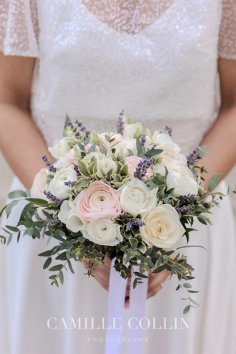 Bouquet de mariée roses et renoncules