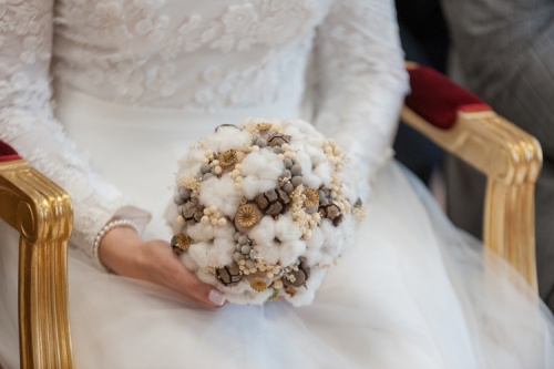 Bouquet de mariée en fleurs séchées et coton