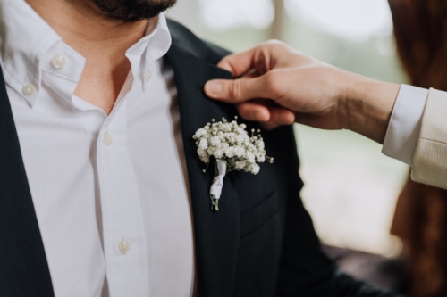 Boutonnière en gypsophile