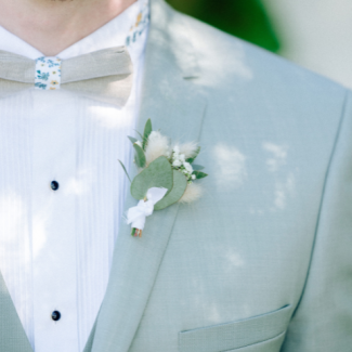 Boutonnière en eucalyptys et lagurus