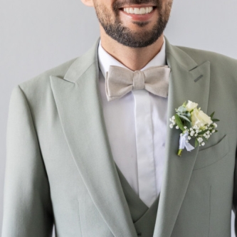 Boutonnière verte et blanche